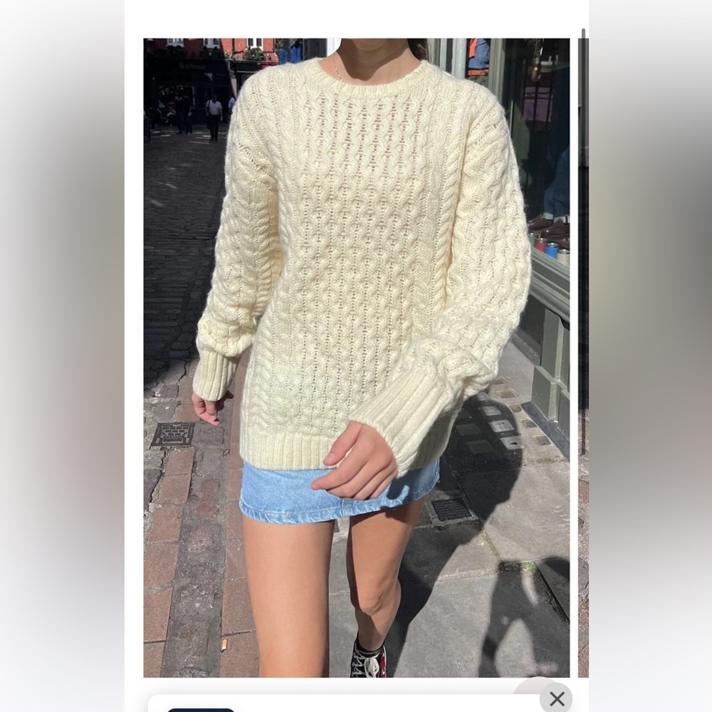 Brandy Melville WINONA HEAVY WOOL CABLE KNIT SWEATER - oversized fit